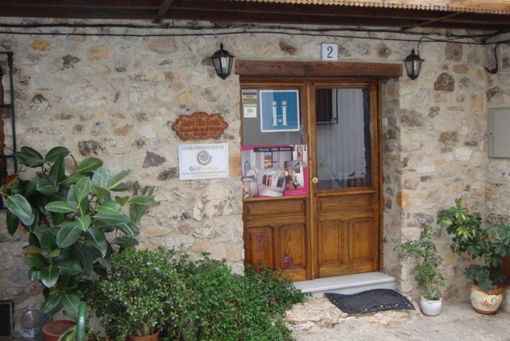 Hostal Alba Taruta Guadalupe  Luaran gambar
